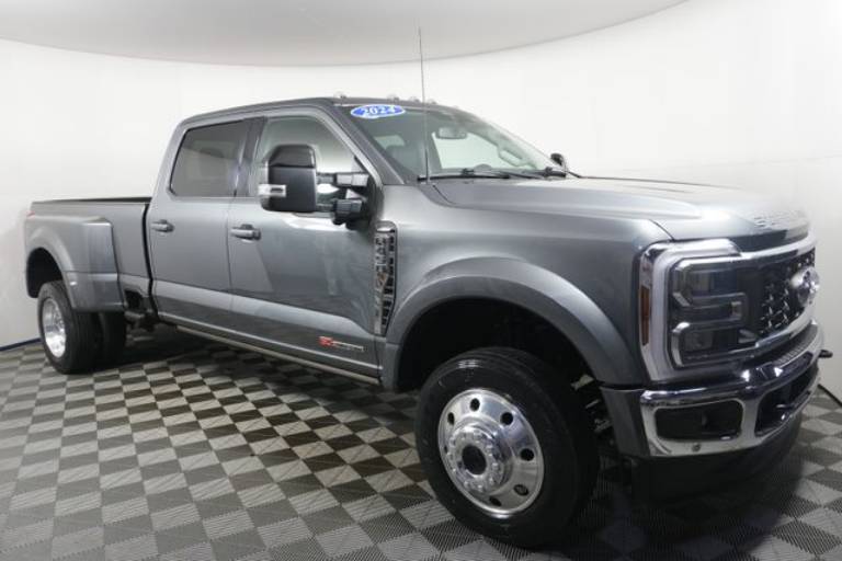 2024 Ford Super Duty F-450 DRW LARIAT