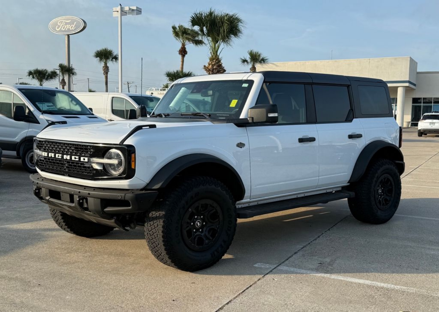 2024 Ford Bronco Wildtrak 4x4's photo