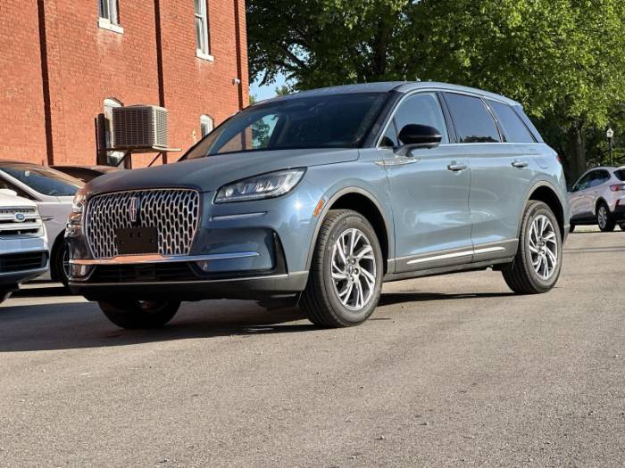 2023 Lincoln Corsair Standard
