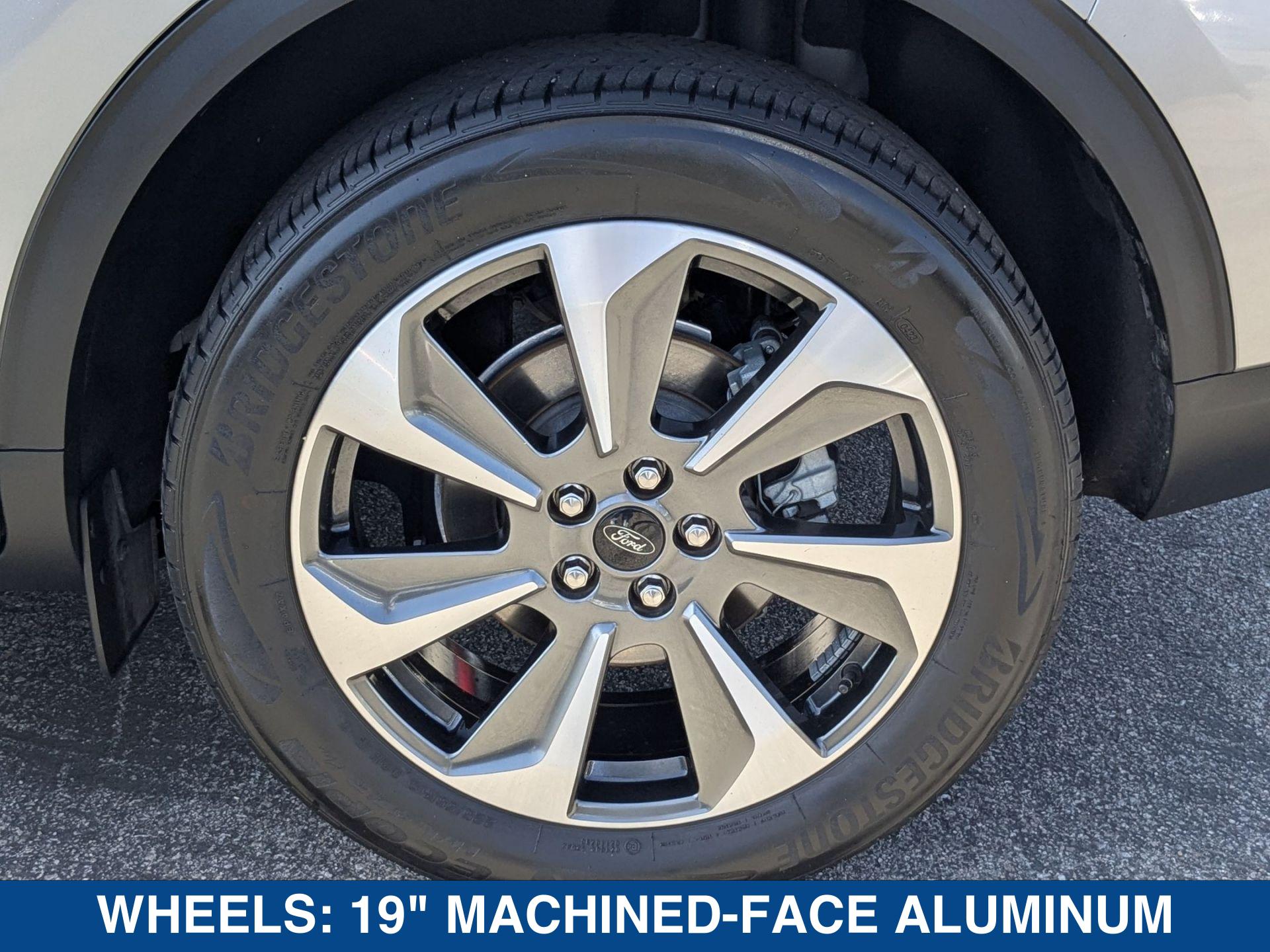 2023 Ford Escape Platinum - Photo 9