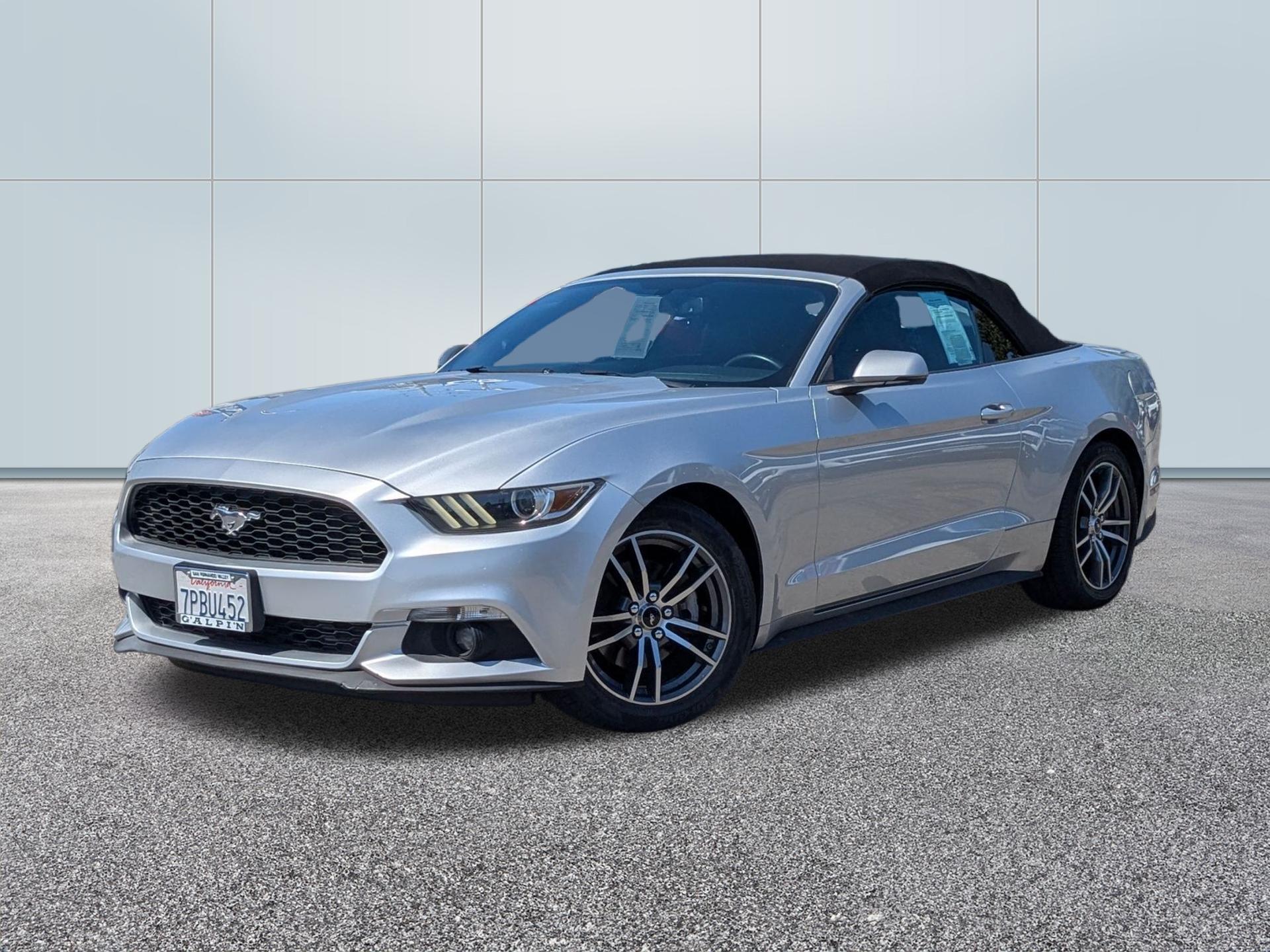 2016 Ford Mustang EcoBoost Convertible Premium's photo