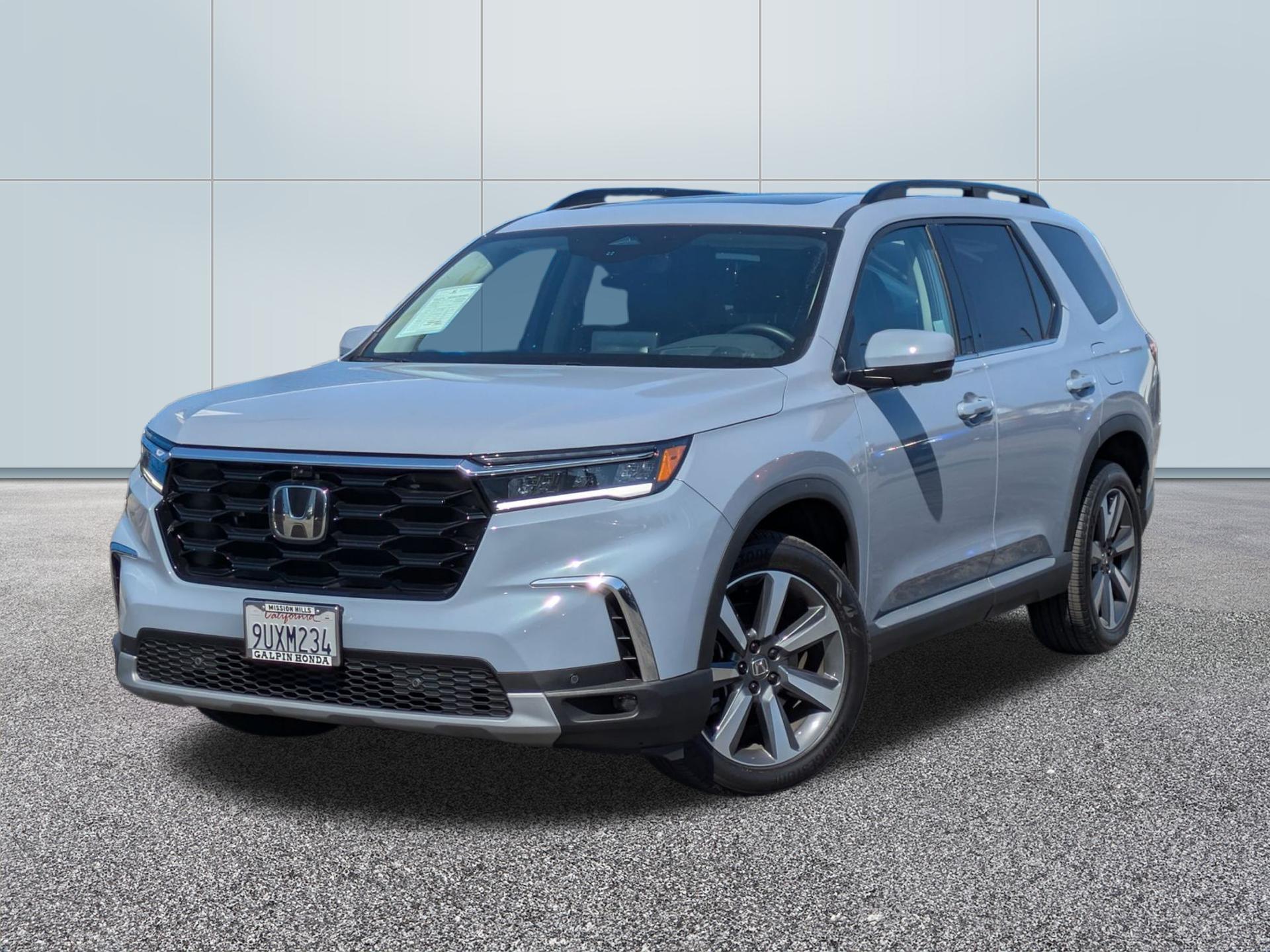 Used 2025 Honda Pilot Elite