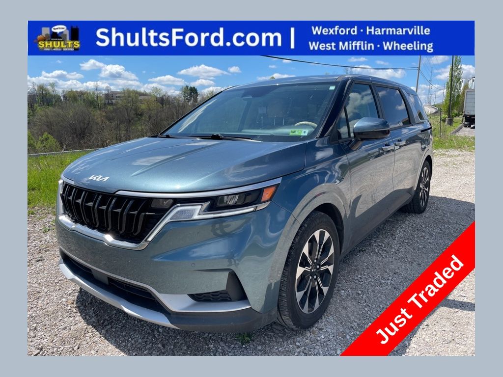 Used 2023 Kia Carnival EX