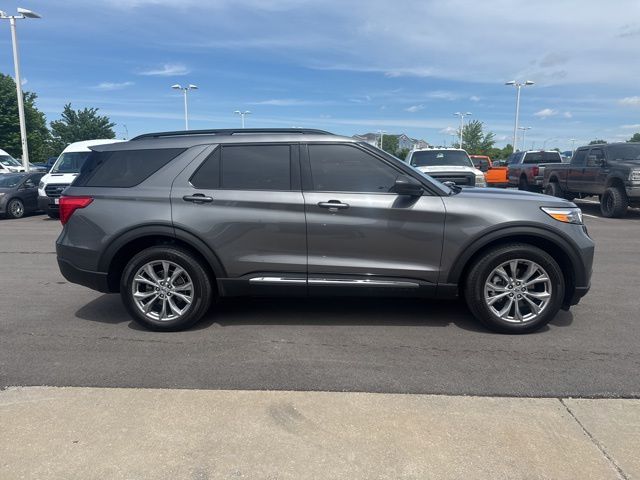 Used 2023 Ford Explorer XLT with VIN 1FMSK8DH5PGA64789 for sale in Kansas City
