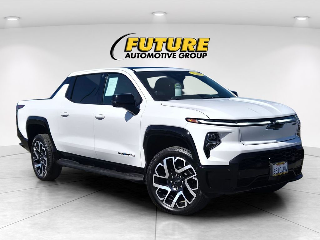 2025 Chevrolet Silverado EV RST