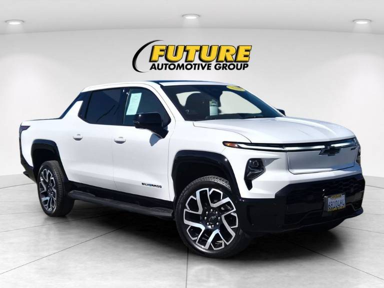 2025 Chevrolet Silverado EV RST