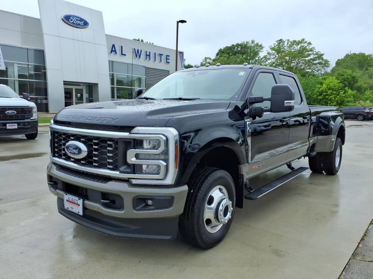 2026 Ford F-350 King Ranch 4x4 Crew Cab 8' Box DRW's photo