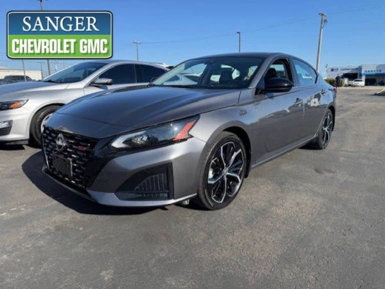 2025 Nissan Altima 2.5 SR