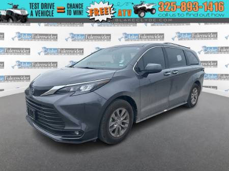 2025 Toyota Sienna XLE