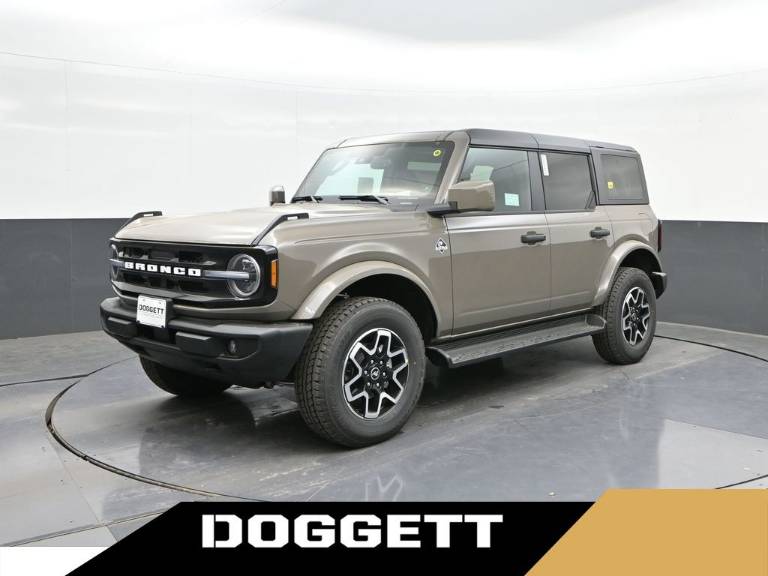 2026 Ford Bronco Outer Banks