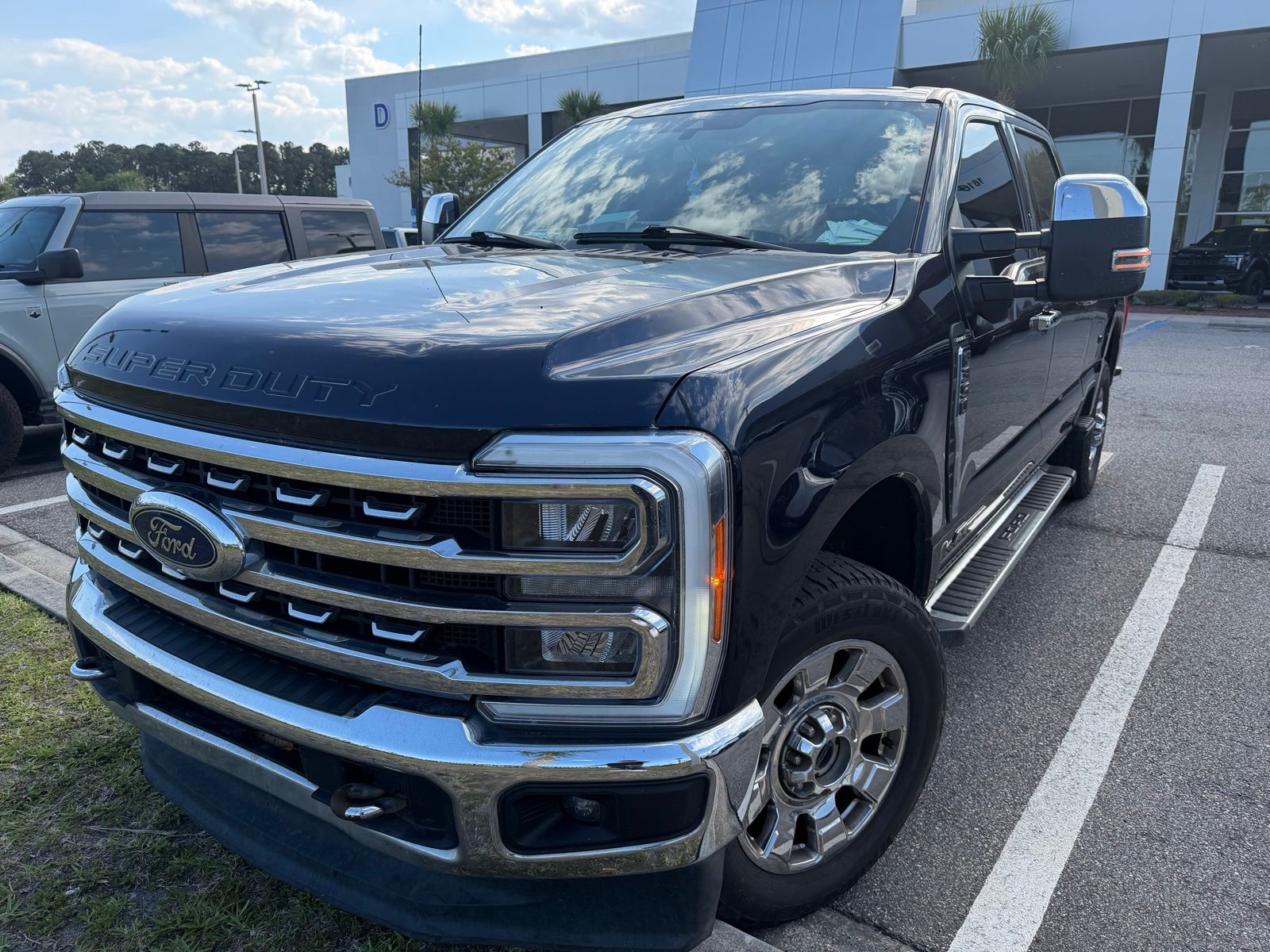 2023 Ford F-350SD LARIAT