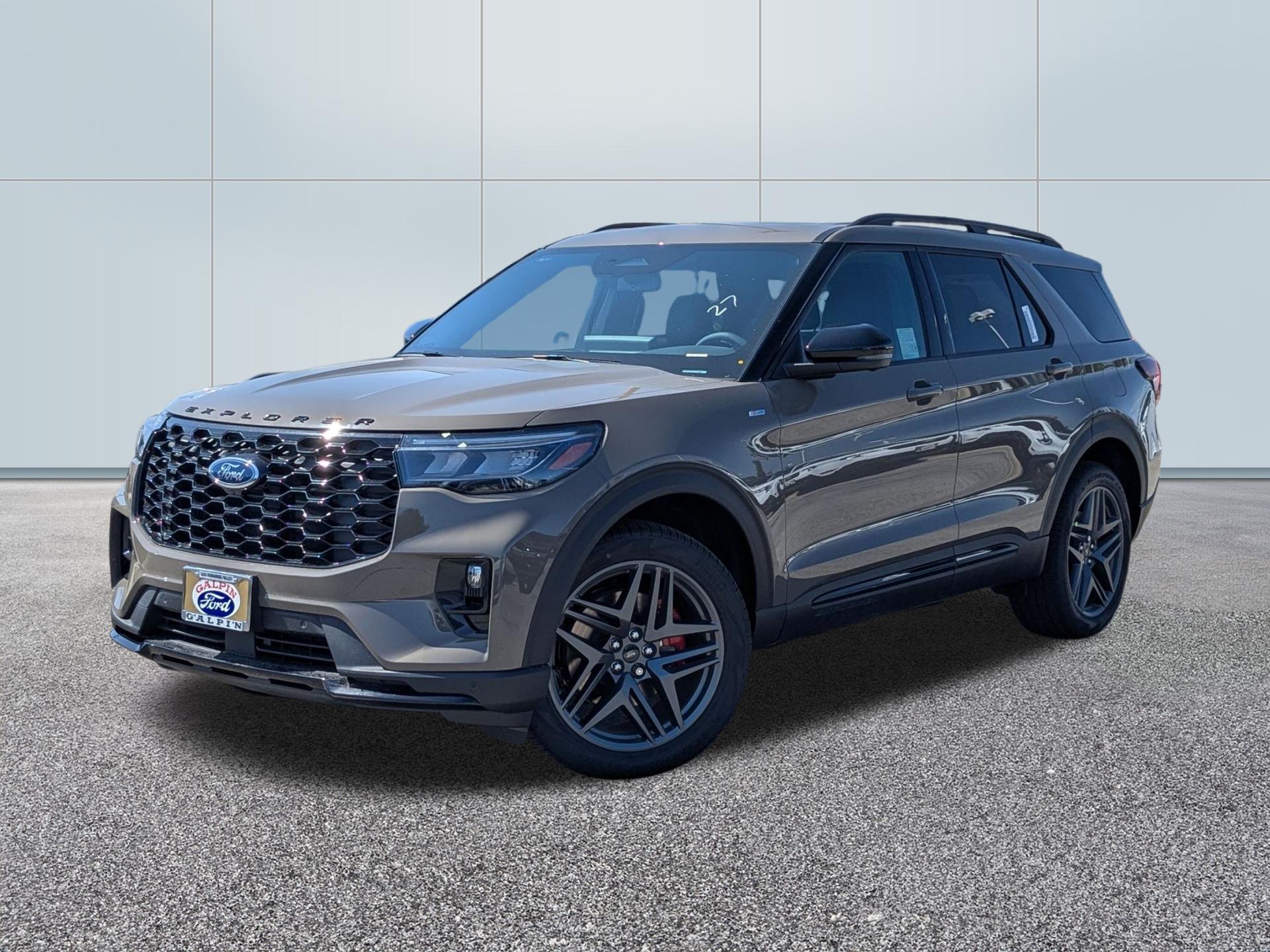 2026 Ford Explorer ST-LINE 4WD's photo