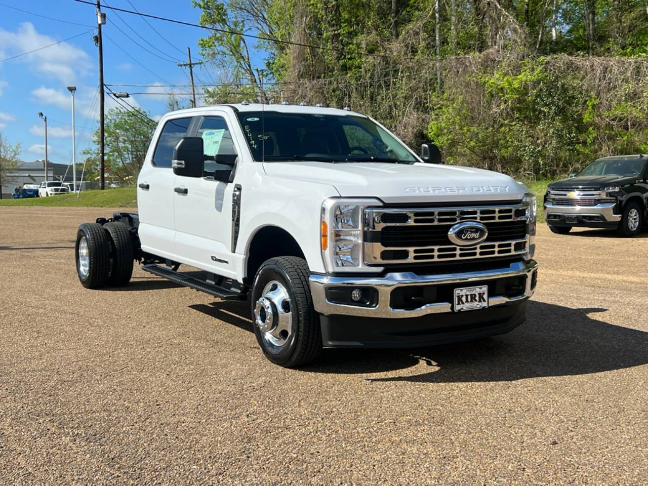 2026 Ford F-350 XL 4x4 Crew Cab 179-In DRW's photo
