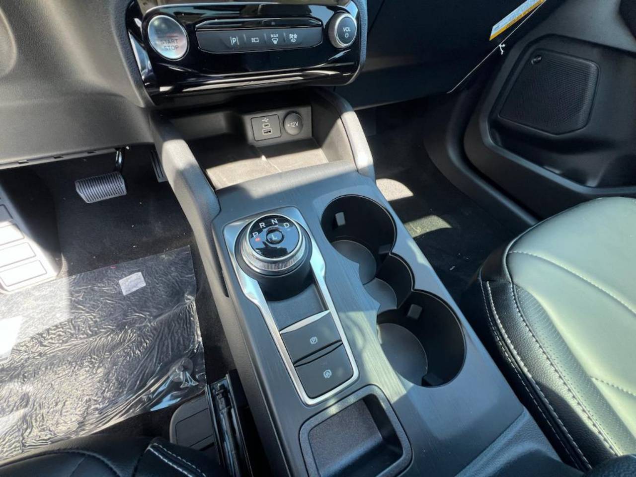 2025 Ford Escape Plug-in hybrid PHEV - Photo 20