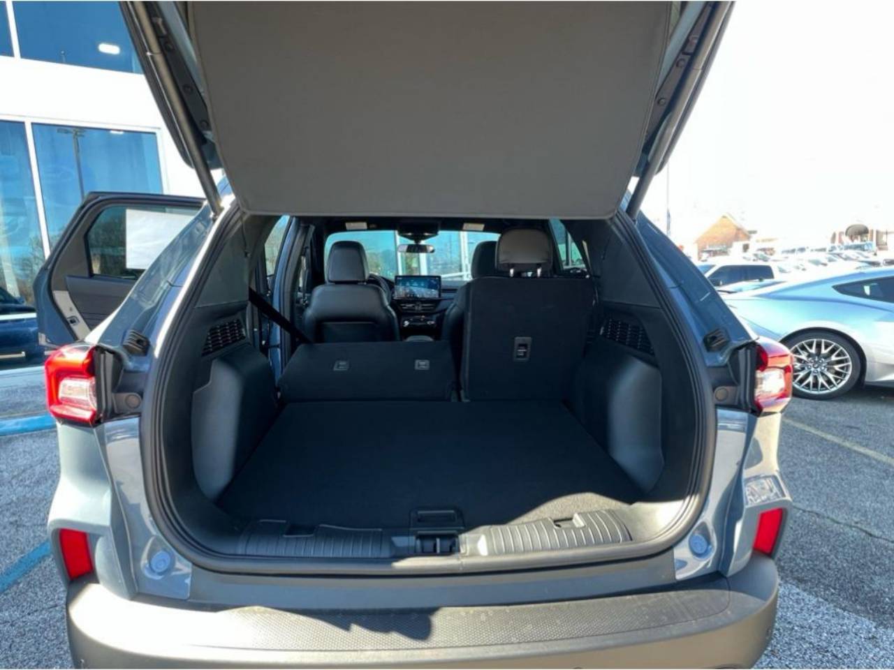2025 Ford Escape ST-Line Select - Photo 27
