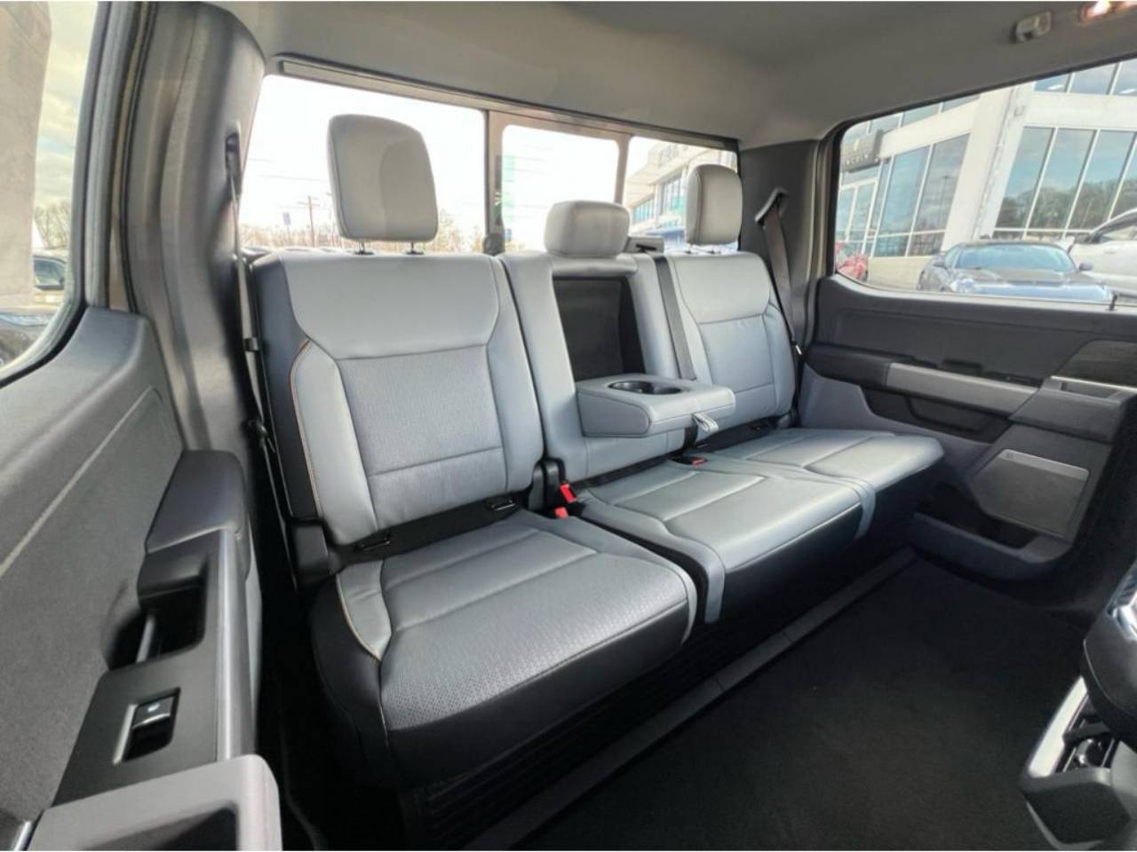 2025 Ford F-150 Lariat - Photo 36