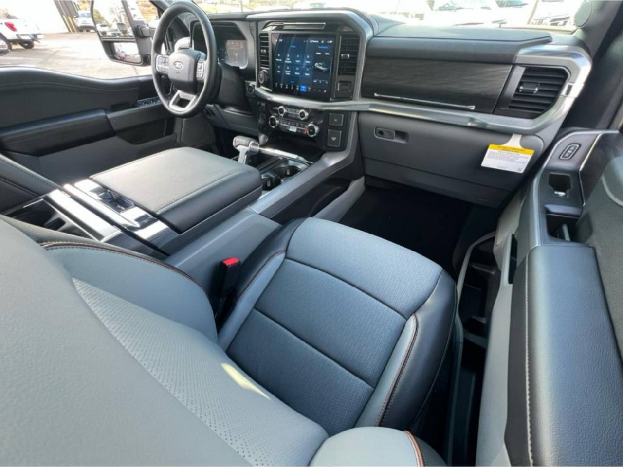 2025 Ford F-150 Lariat - Photo 37