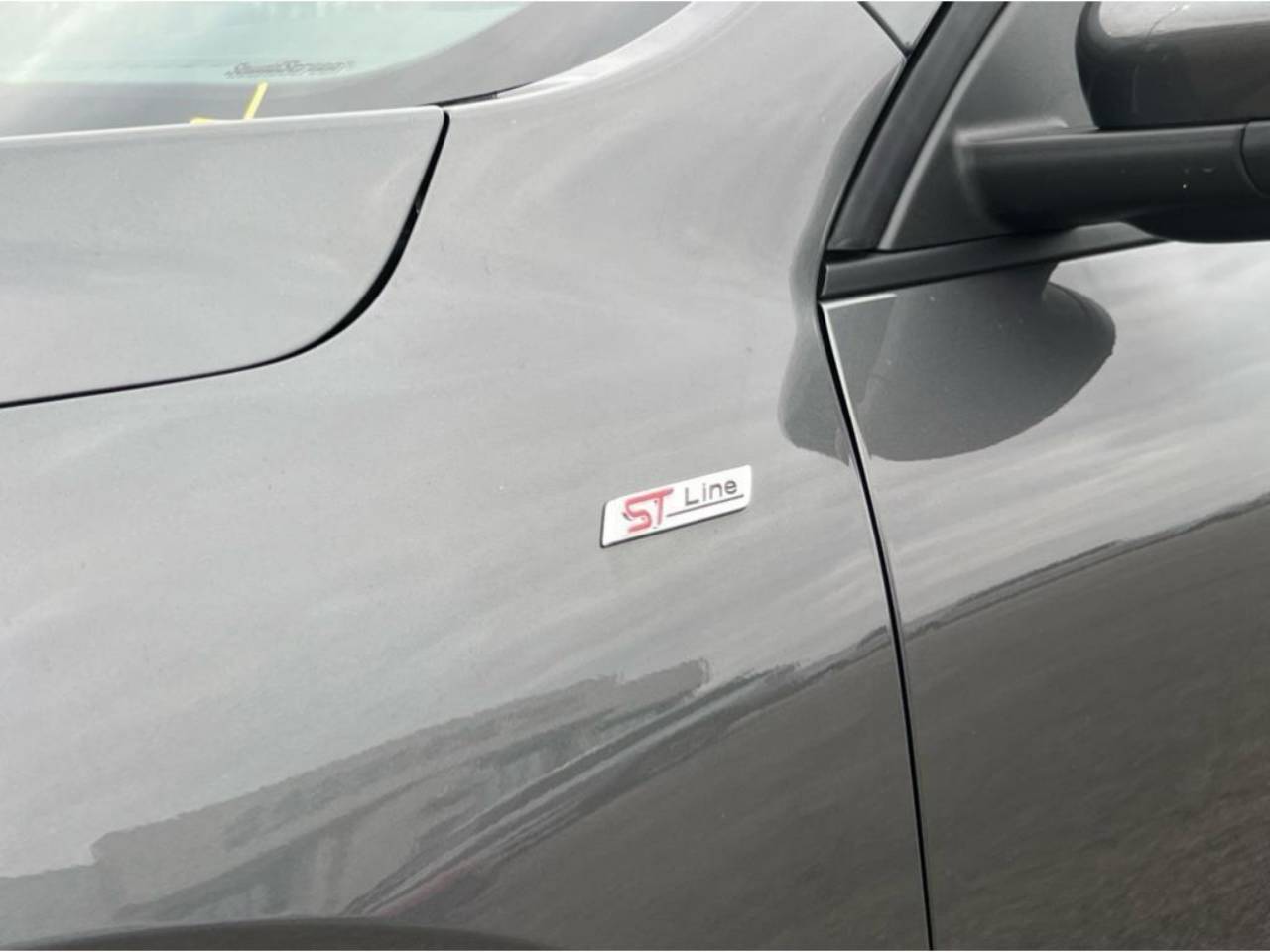 2025 Ford Escape ST-Line Select - Photo 8
