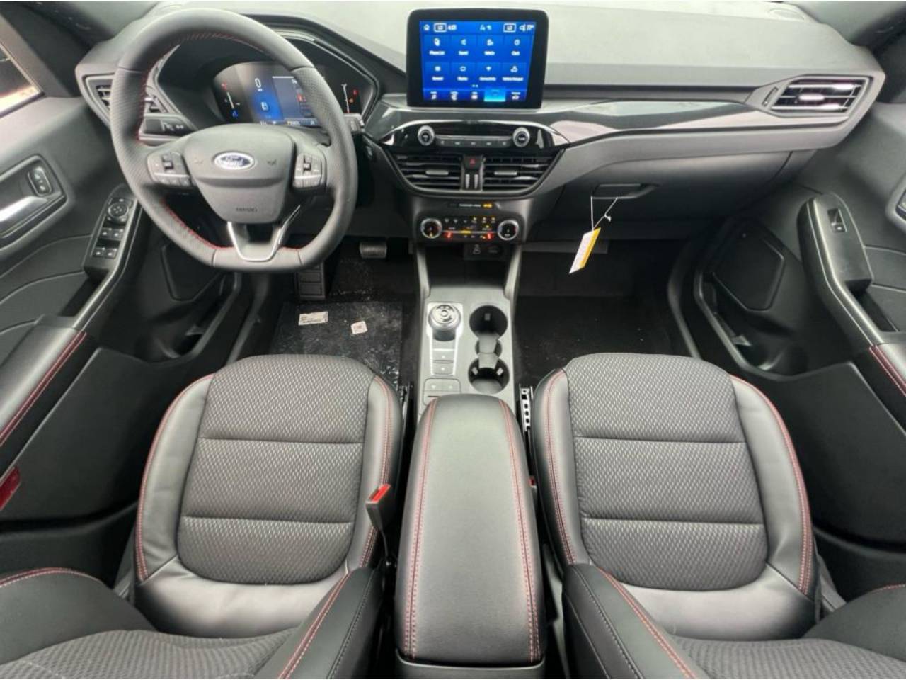 2025 Ford Escape ST-Line Select - Photo 24