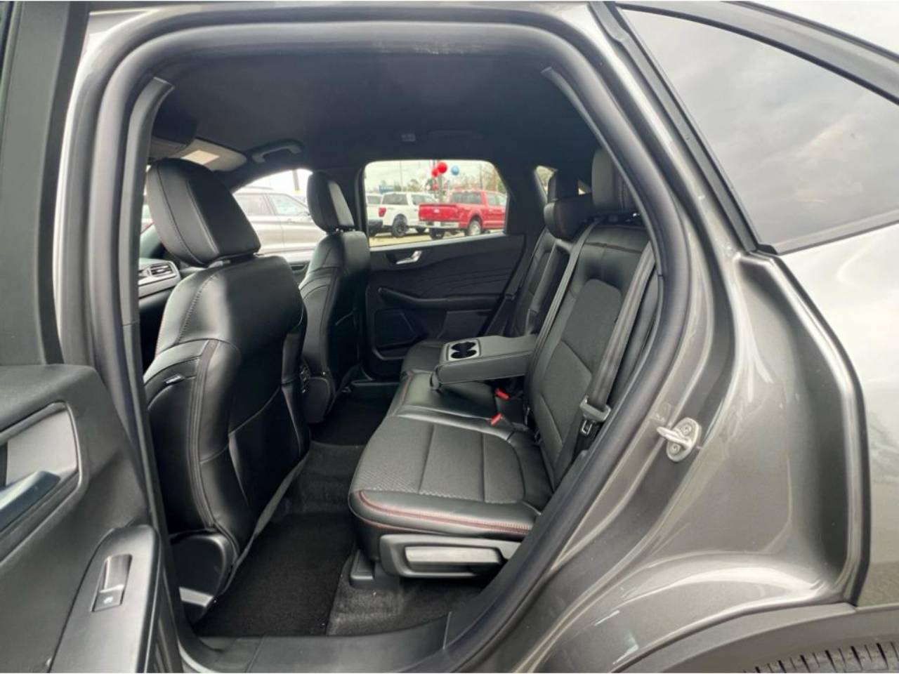 2025 Ford Escape ST-Line Select - Photo 25