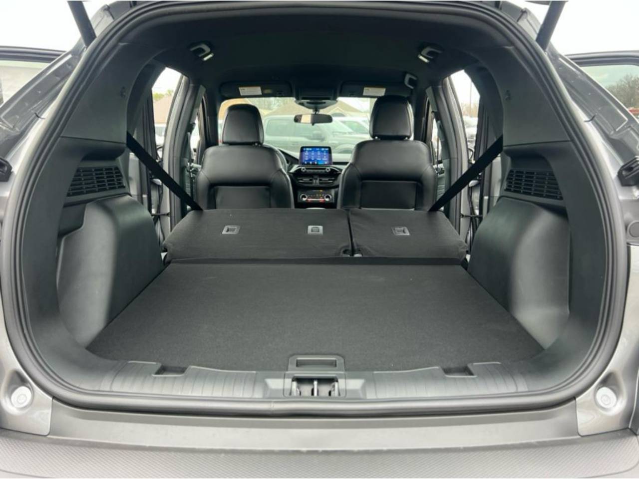 2025 Ford Escape ST-Line Select - Photo 33
