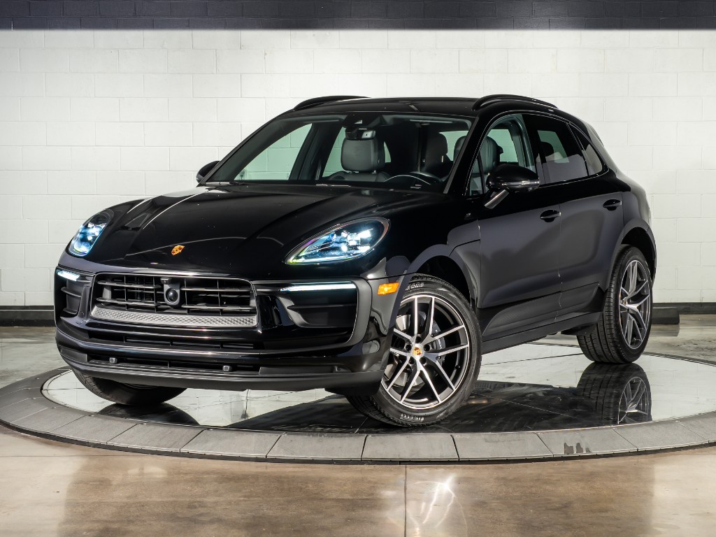 2026 Porsche Macan