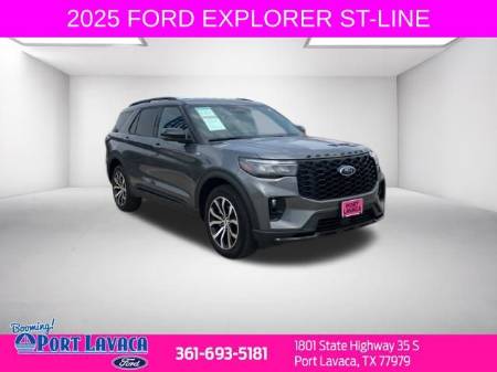 2025 Ford Explorer ST-Line