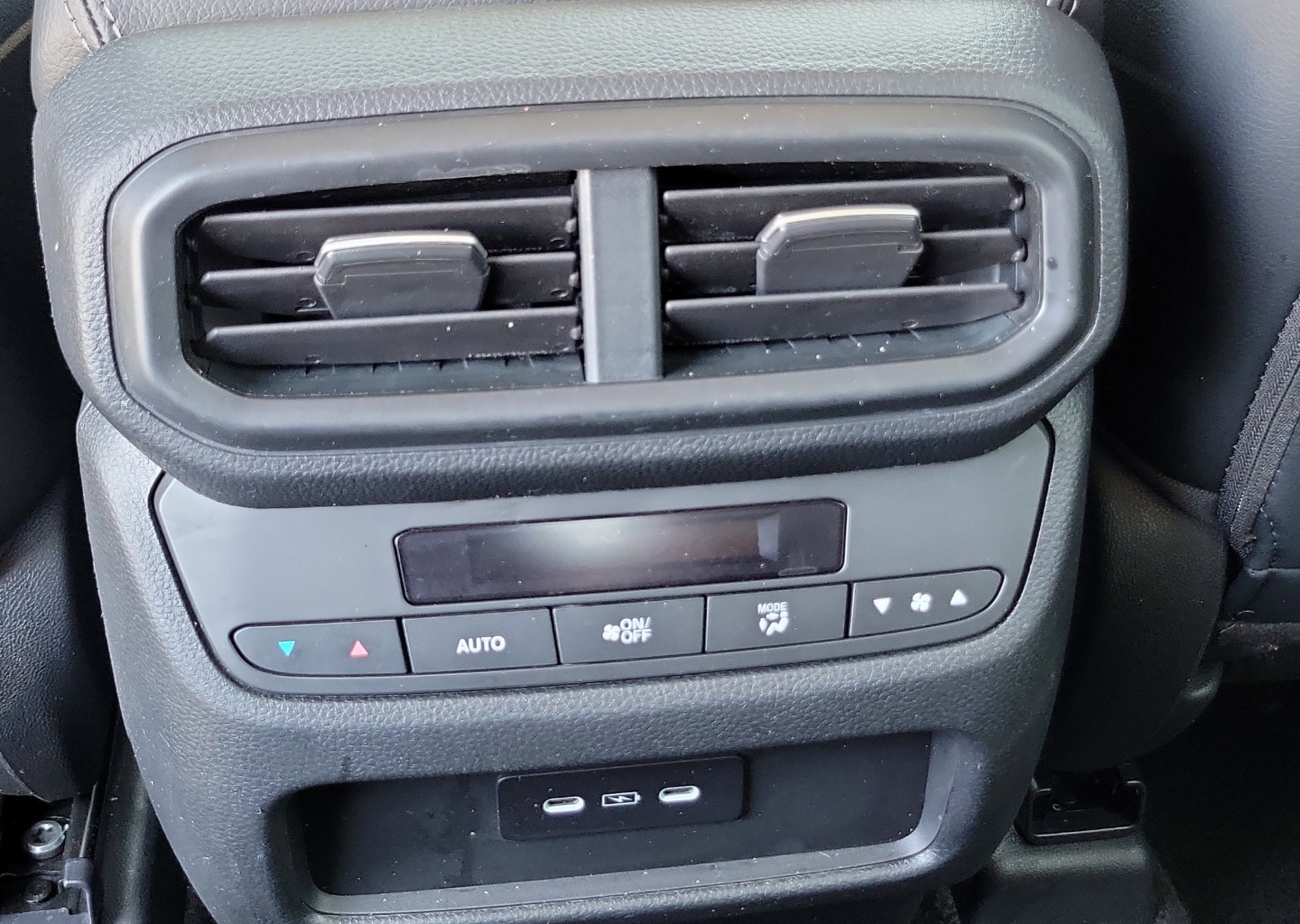 2024 Honda Pilot EX-L - Photo 11