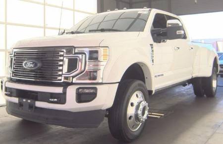 2022 Ford F-450SD Platinum