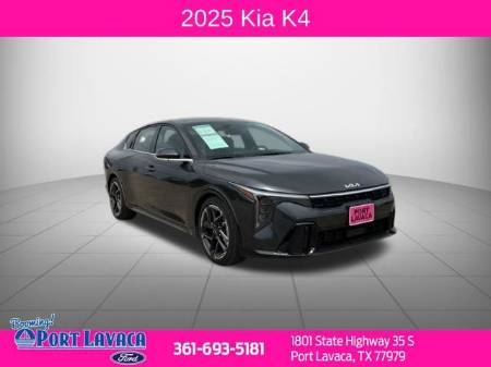 2025 Kia K4 GT-Line