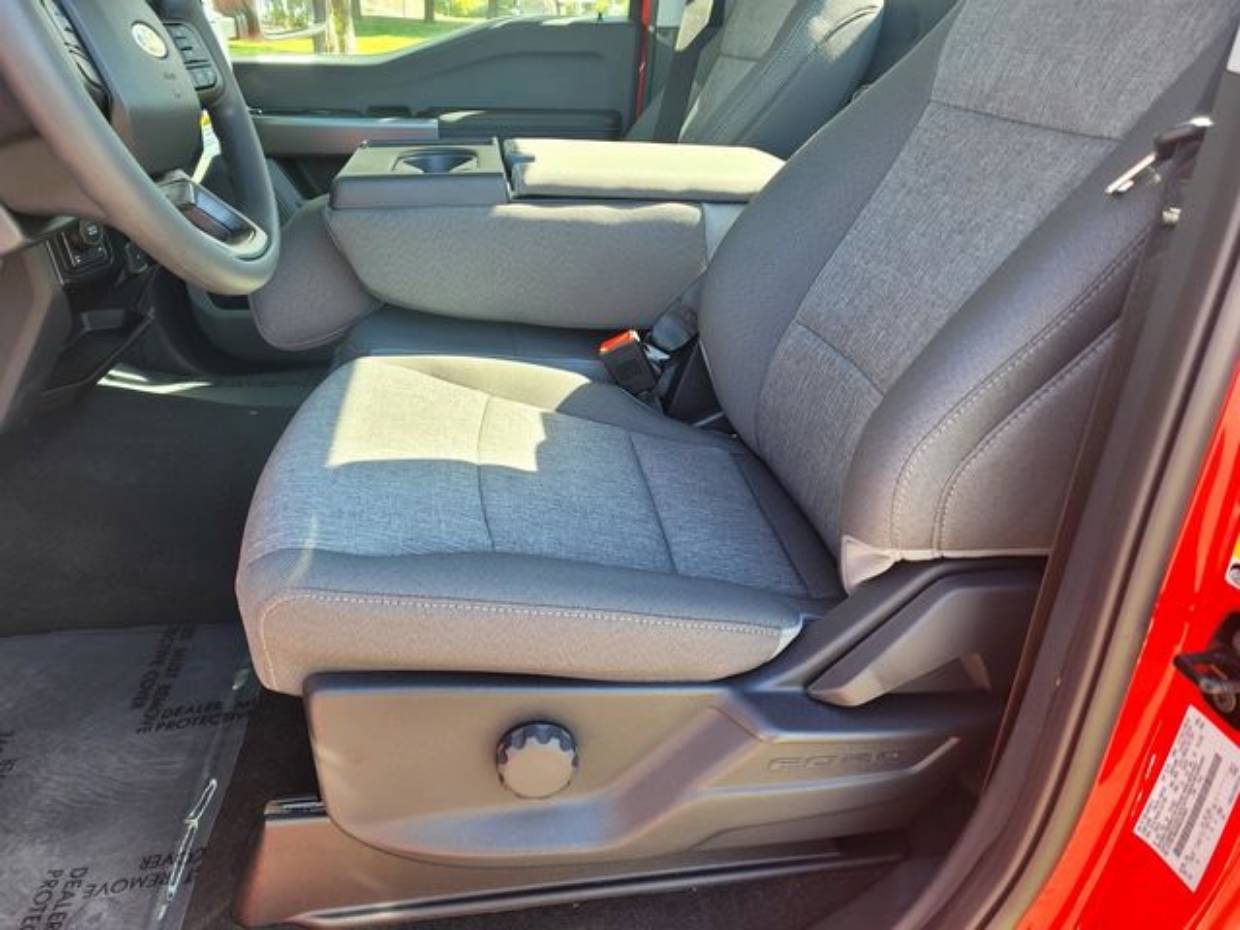 2025 Ford F-350 Super Duty XL - Photo 13