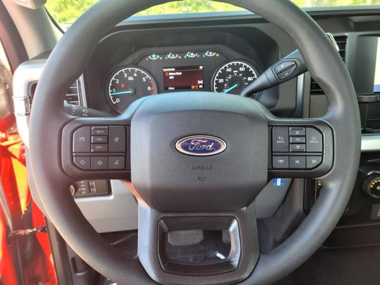 2025 Ford F-350 Super Duty XL - Photo 20