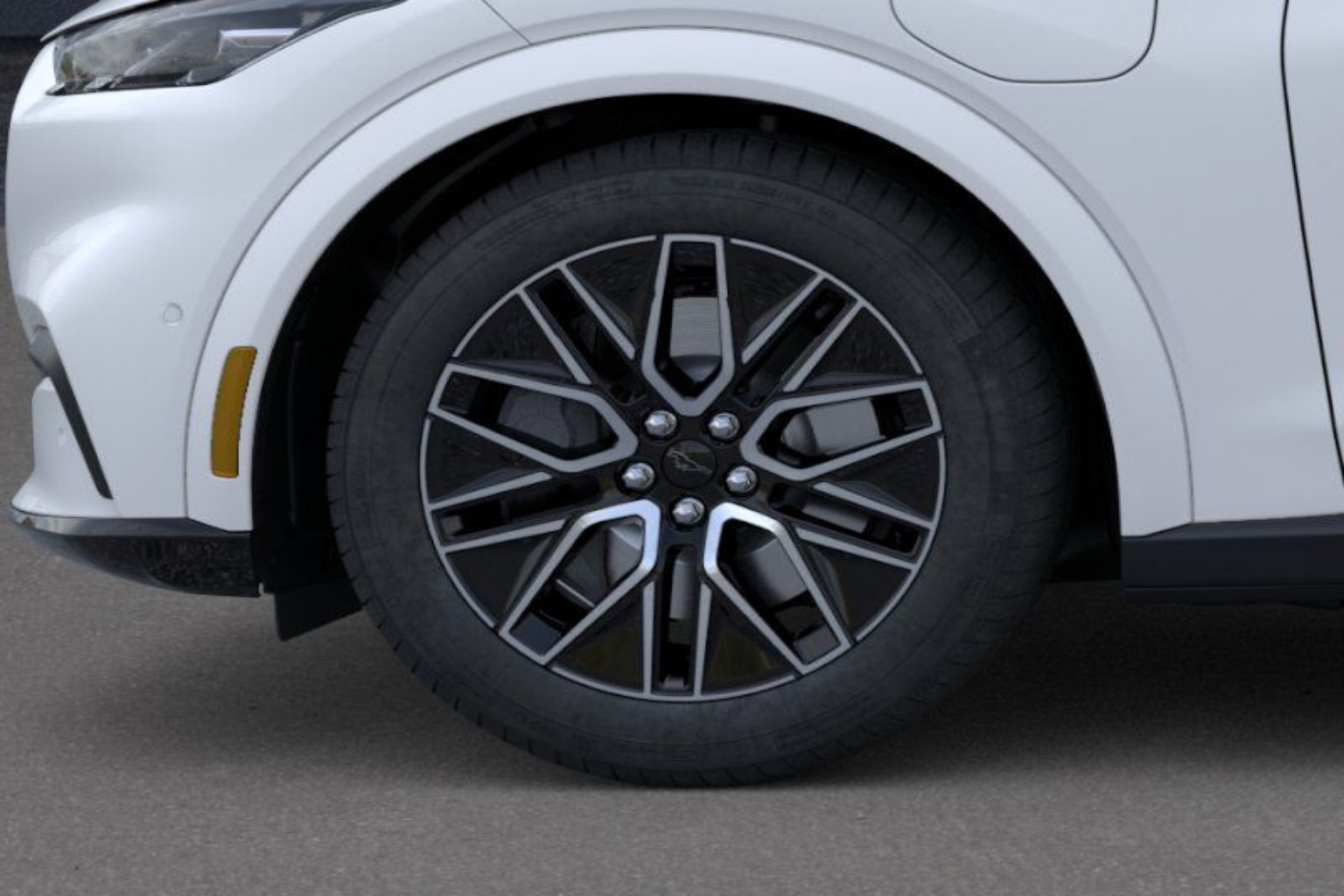 2025 Ford Mustang Mach-E Premium - Photo 20