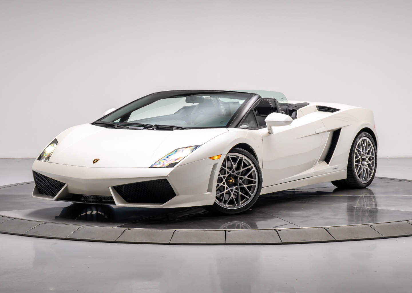 2010 Lamborghini Gallardo LP560-4 Spyder's photo