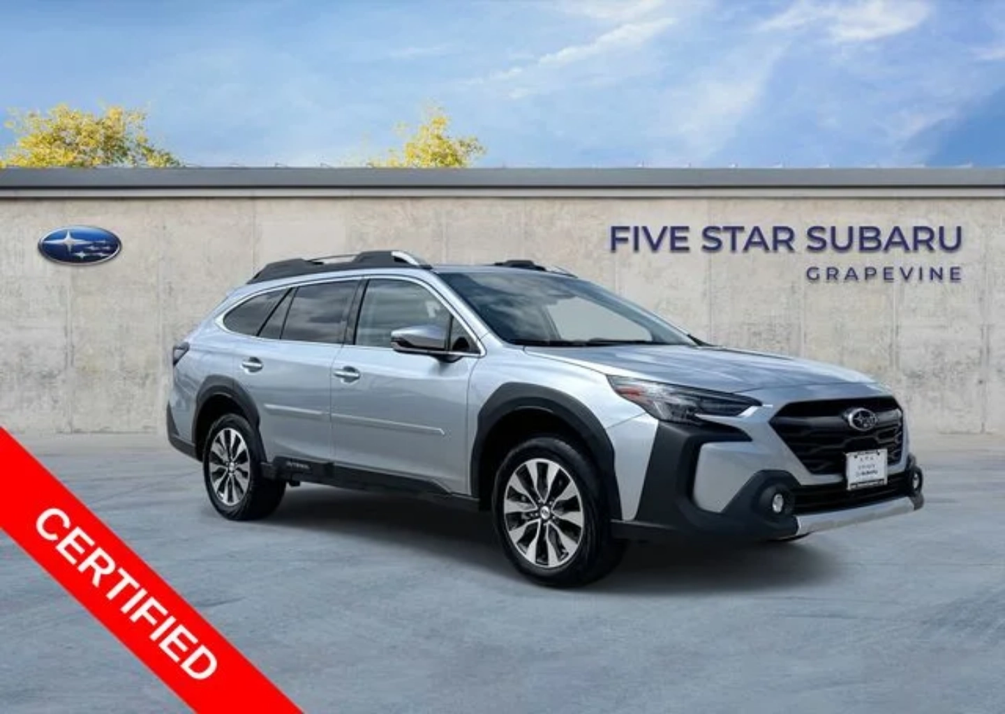 2025 Subaru Outback Touring's photo