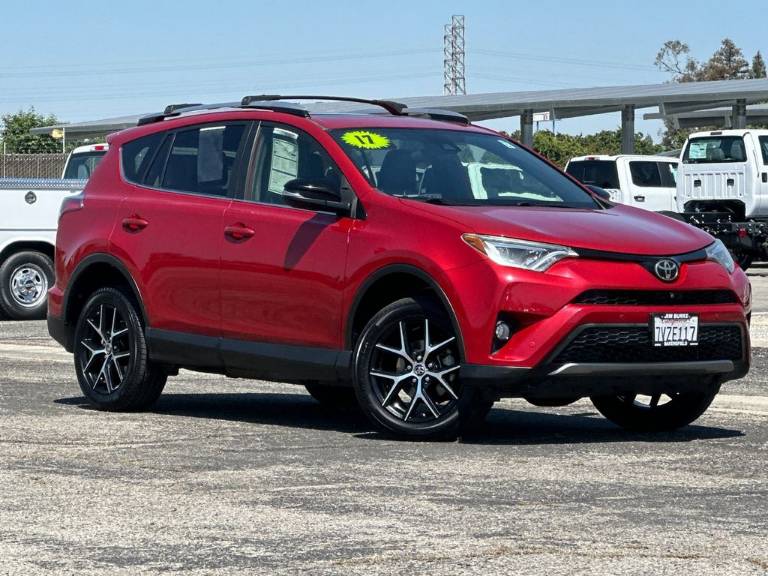 2017 Toyota RAV4 SE