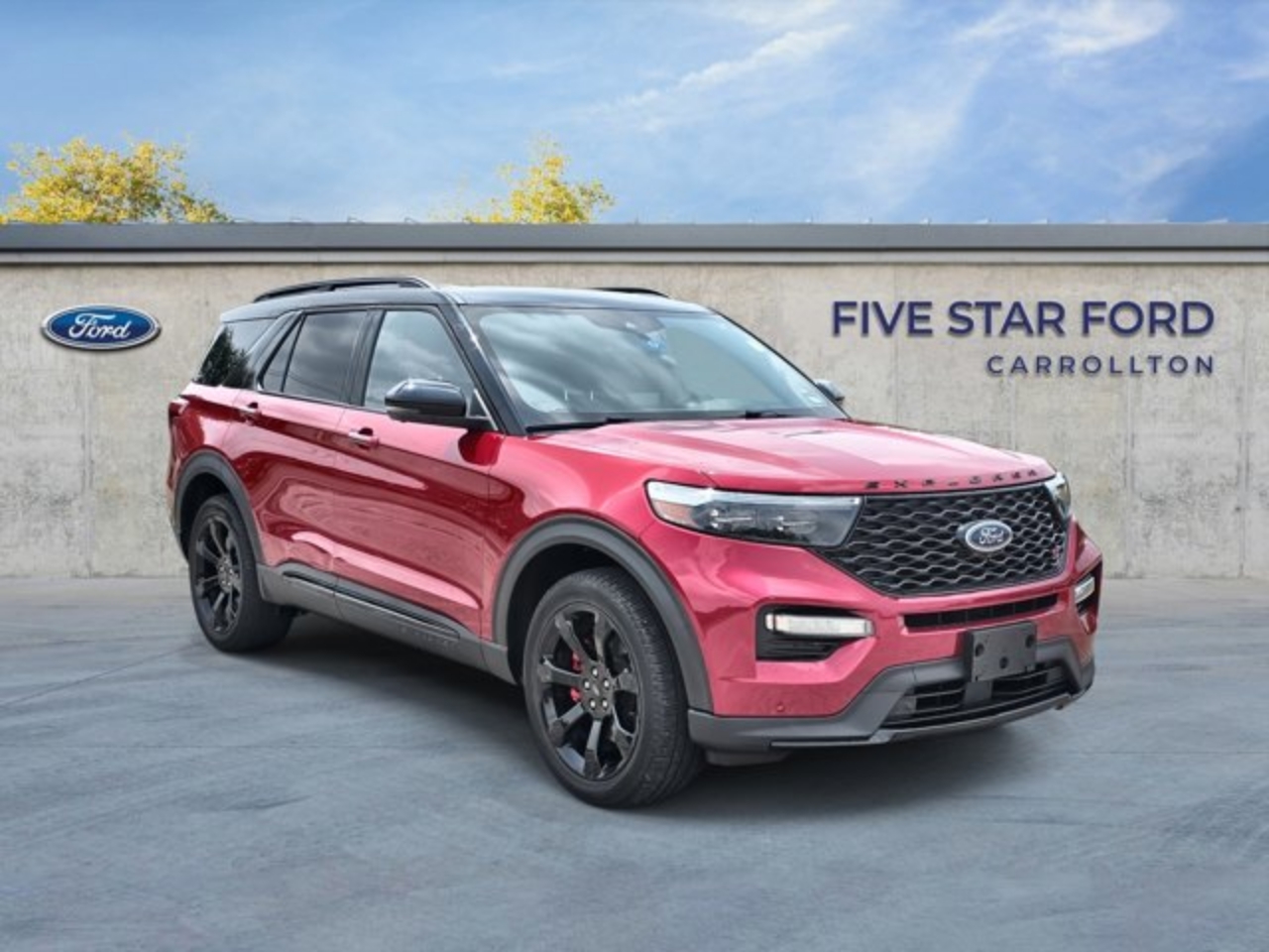 2023 Ford Explorer ST 4WD's photo
