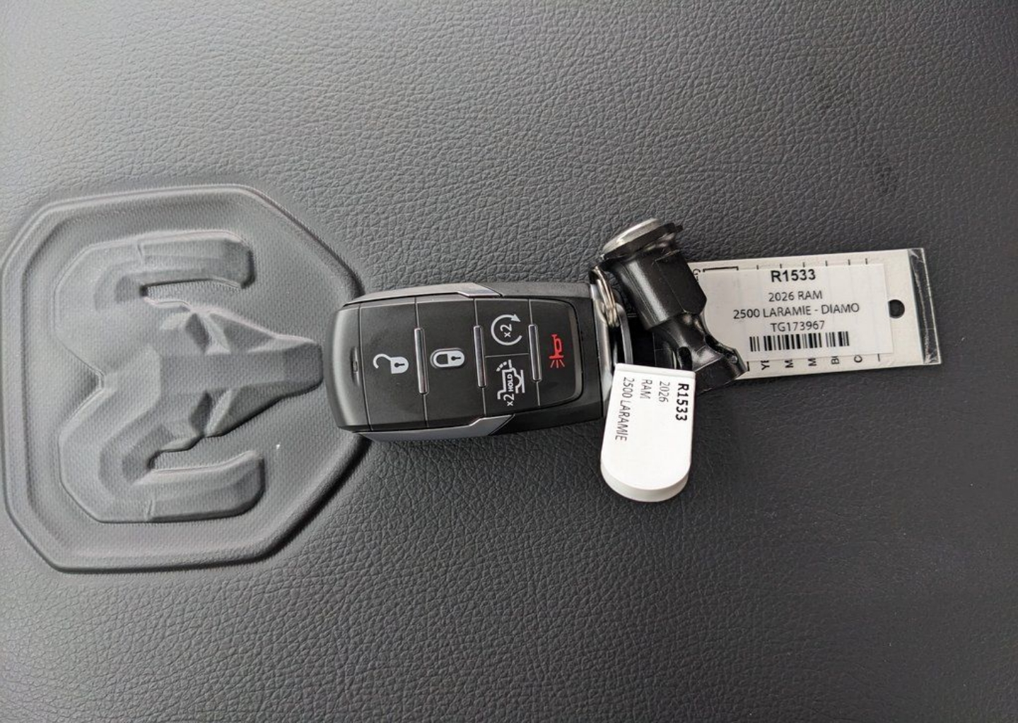 2026 RAM 2500 Laramie - Photo 37