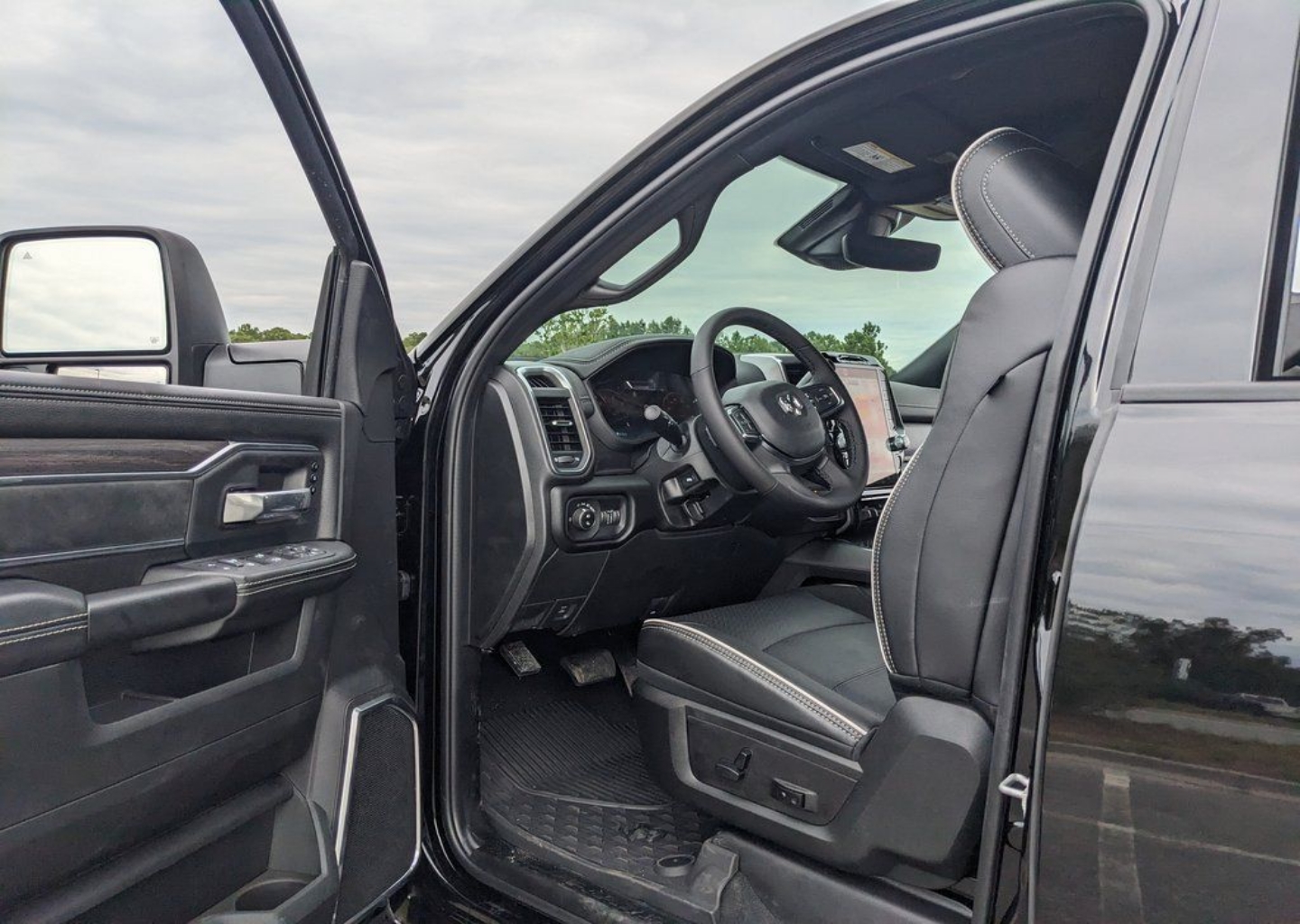 2026 RAM 2500 Laramie - Photo 39