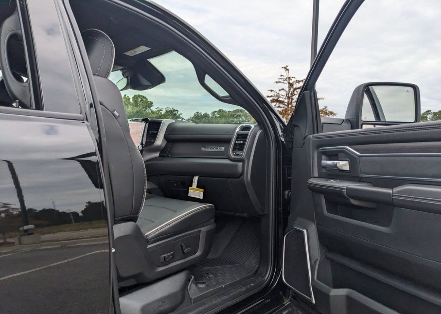 2026 RAM 2500 Laramie - Photo 40