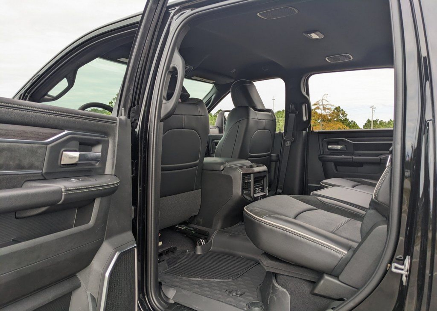 2026 RAM 2500 Laramie - Photo 41