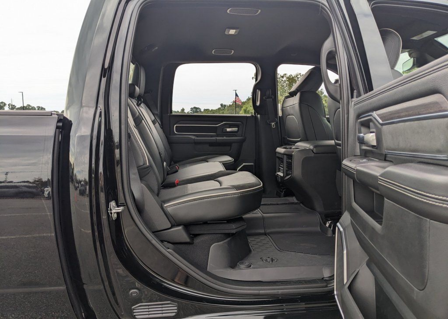 2026 RAM 2500 Laramie - Photo 45