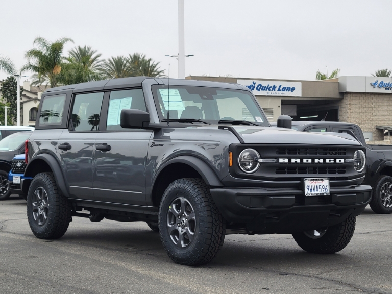 2025 Ford Bronco Base