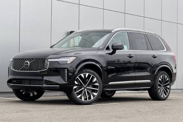 2026 Volvo XC90 Plug-In Hybrid T8 Plus