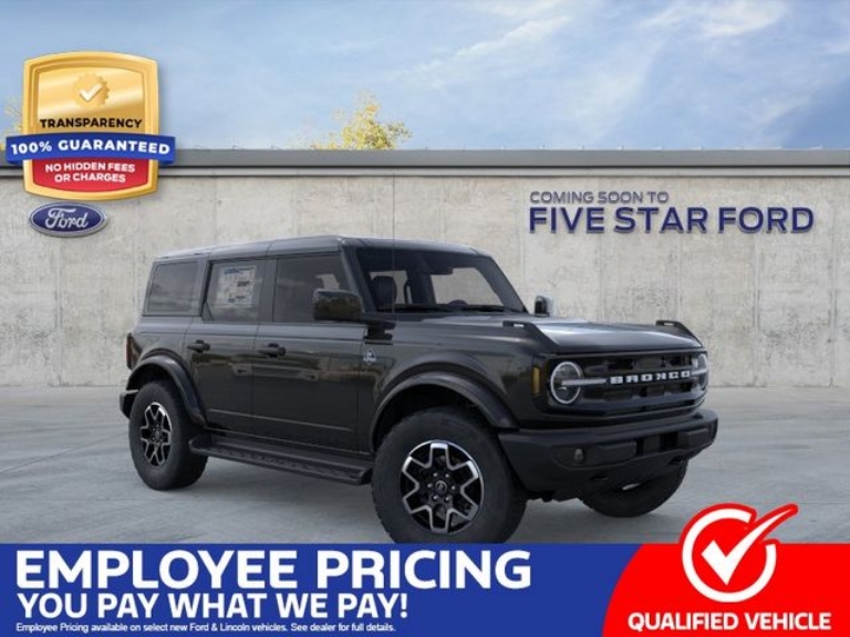 2026 Ford Bronco Outer Banks