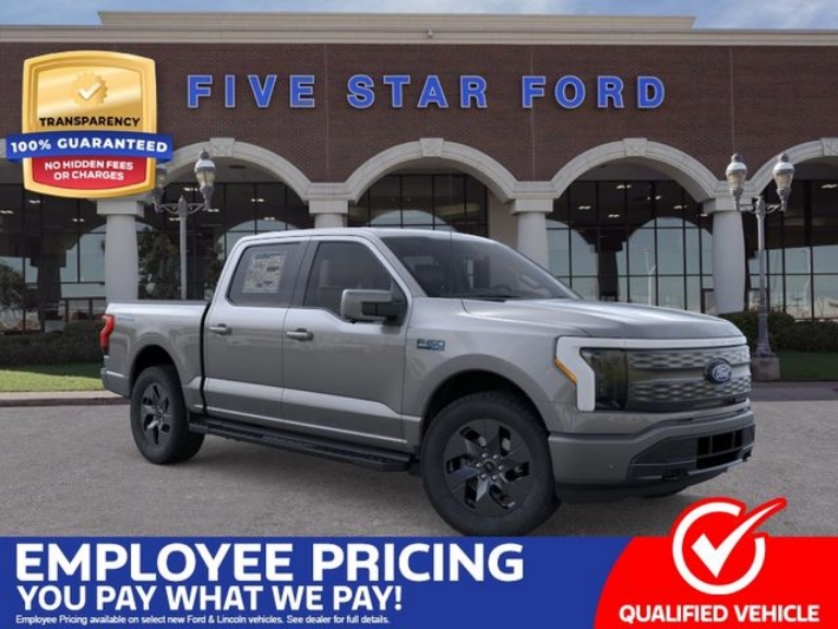 2025 Ford F-150 Lightning LARIAT