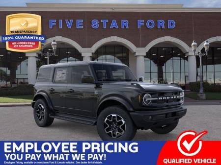 2026 Ford Bronco Outer Banks