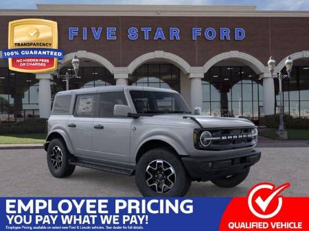 2026 Ford Bronco Outer Banks