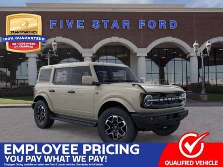 2026 Ford Bronco Outer Banks