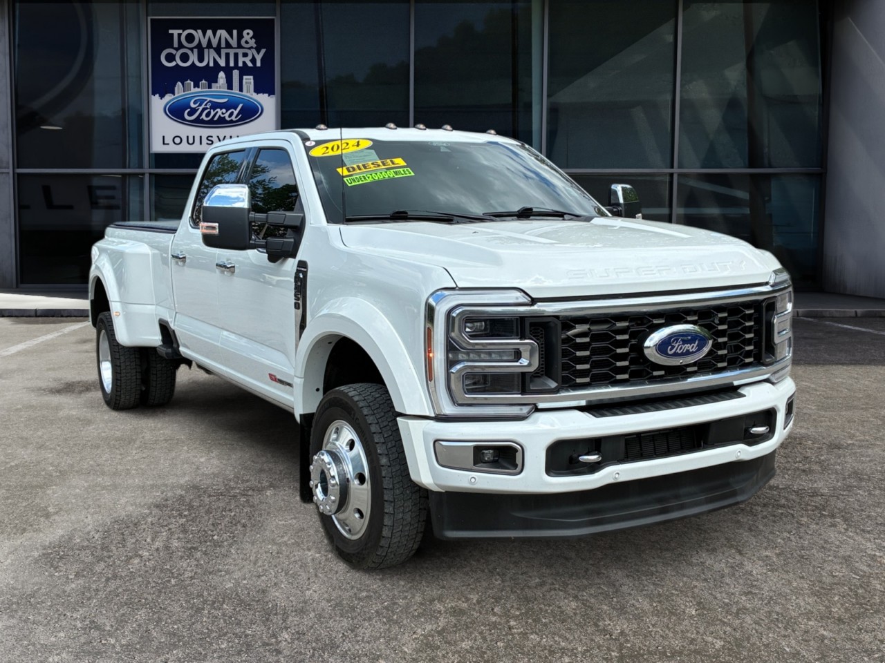 2024 Ford F-450 Platinum 4x4 Crew Cab 8' Box DRW's photo